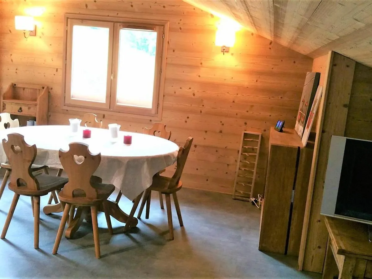 Spacieux Appart Renove Avec Balcon Sud, Proche Pistes Et Bus A La Clusaz - Fr-1-459-167 0*,  France